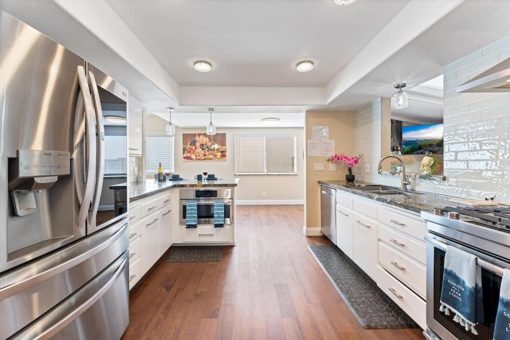 Seabreeze-Modern Home W Outdoor Living&Near Beach Huntington Beach Dış mekan fotoğraf